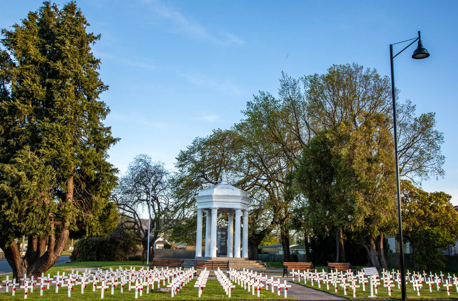 Milton cenotaph (1 of 1)
